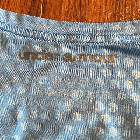 Under Armour Top - Picture 4 of 5